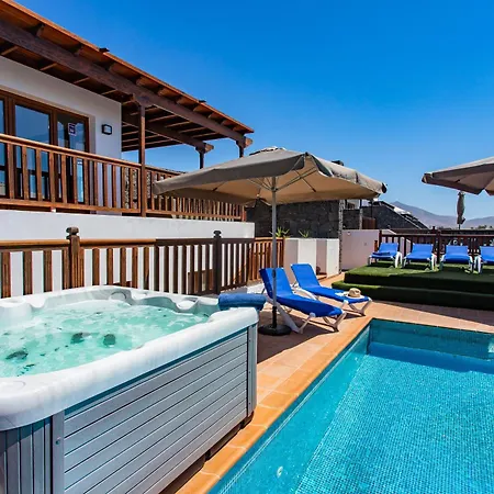 Casa Papillon * Playa Blanca