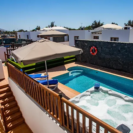 Villa Casa Papillon Playa Blanca